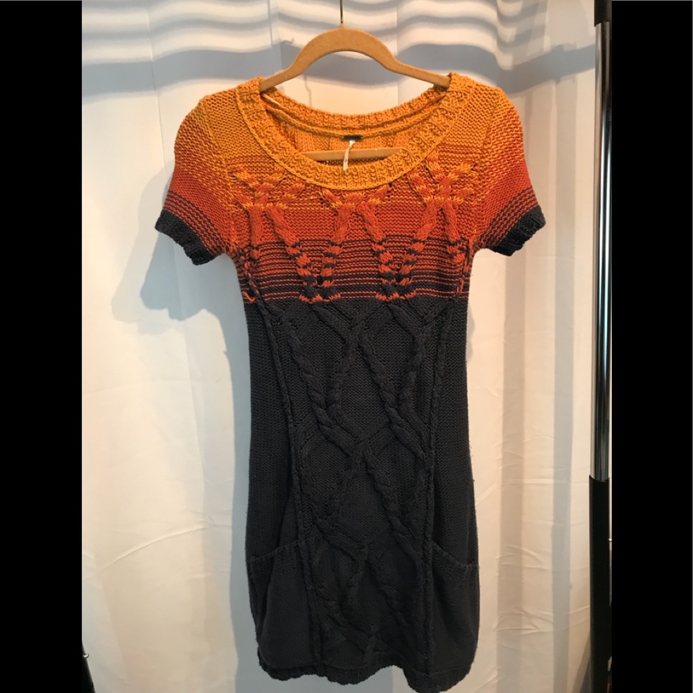 Free People Short sleeve sweater dress/ XS fits S